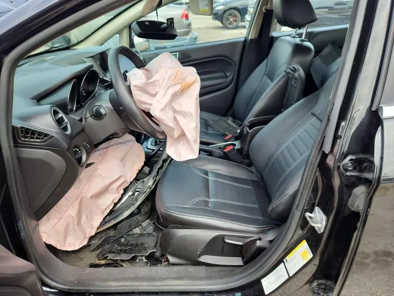 2015 FORD FIESTA TITANIUM  