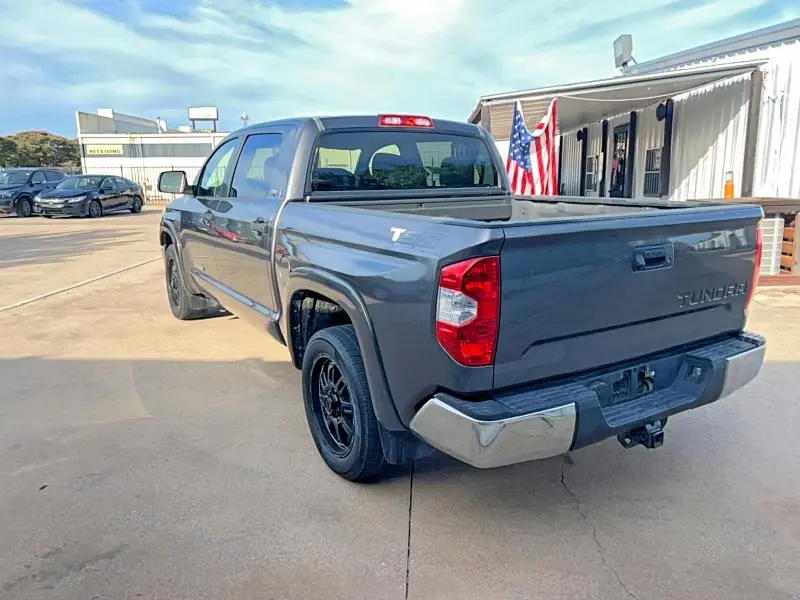 2015 TOYOTA TUNDRA CREWMAX SR5  