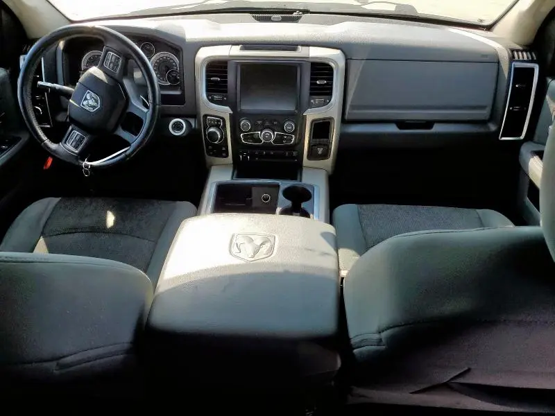 2014 RAM 1500 SLT
