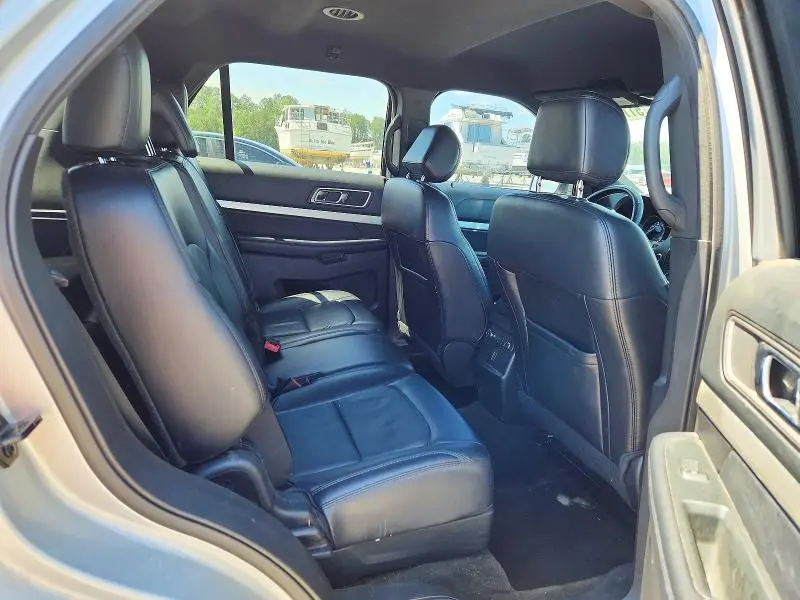 2017 FORD EXPLORER XLT  