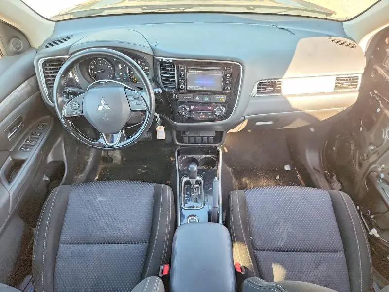 2017 MITSUBISHI OUTLANDER ES  