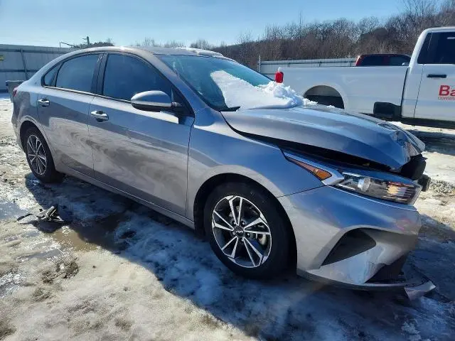 2023 KIA FORTE LX  
