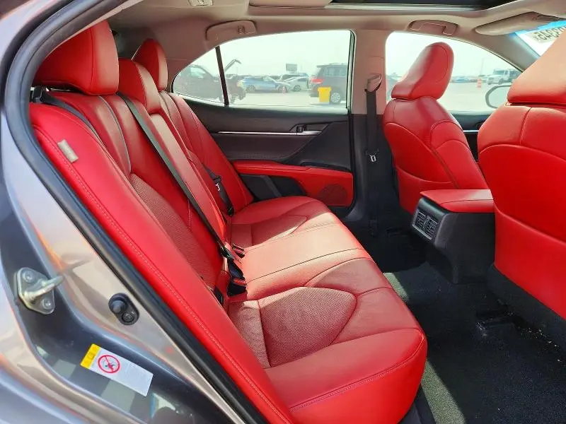 2018 TOYOTA CAMRY XSE  