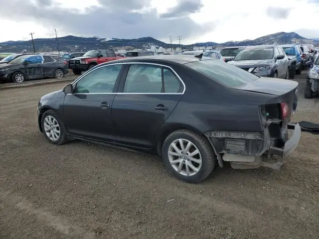 2010 VOLKSWAGEN JETTA SE  