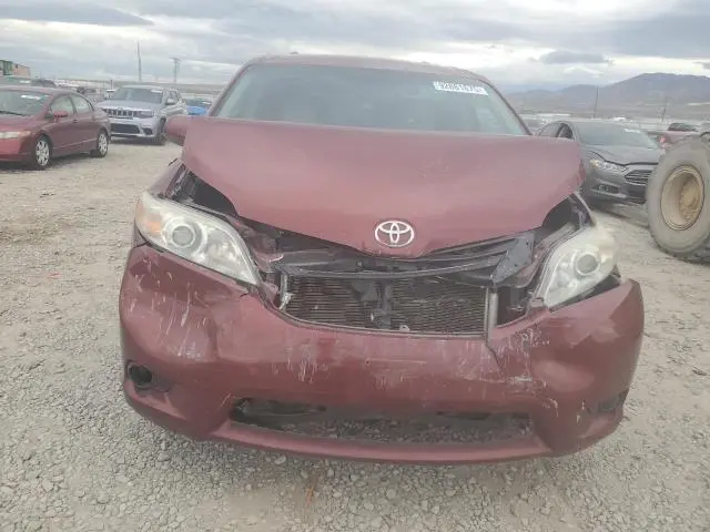 2011 TOYOTA SIENNA LE  
