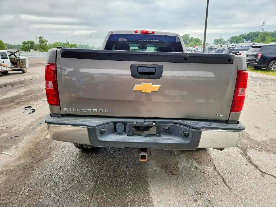 2013 CHEVROLET SILVERADO K1500 LS  
