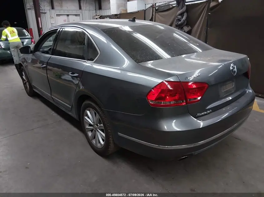 2013 VOLKSWAGEN PASSAT 2.5L SEL