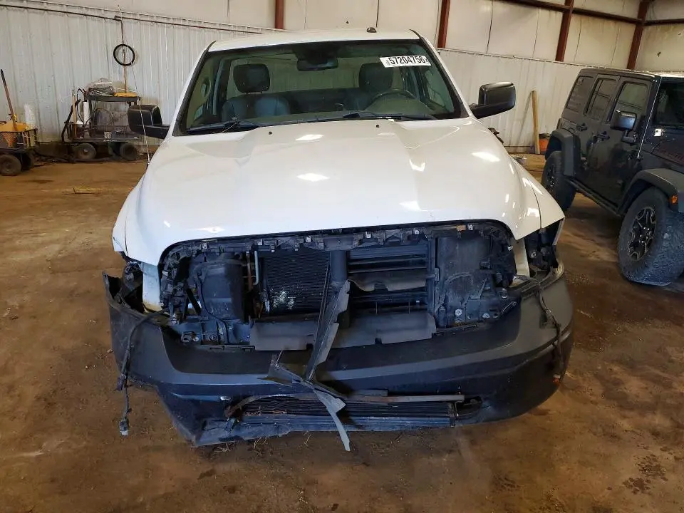 2016 RAM 1500 ST  