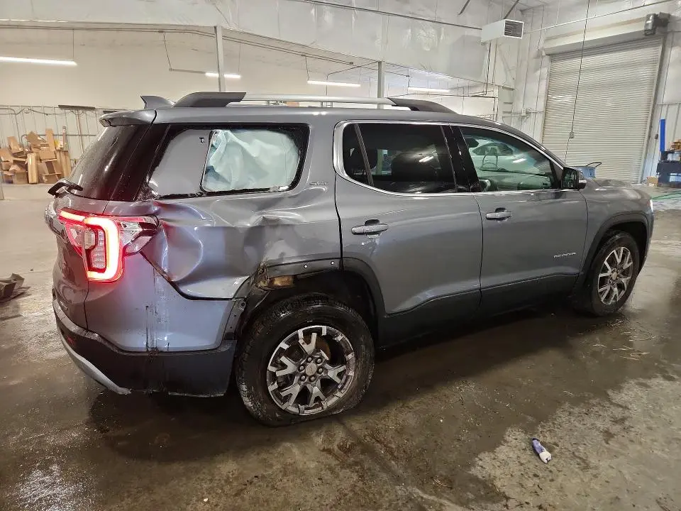2020 GMC ACADIA SLT  