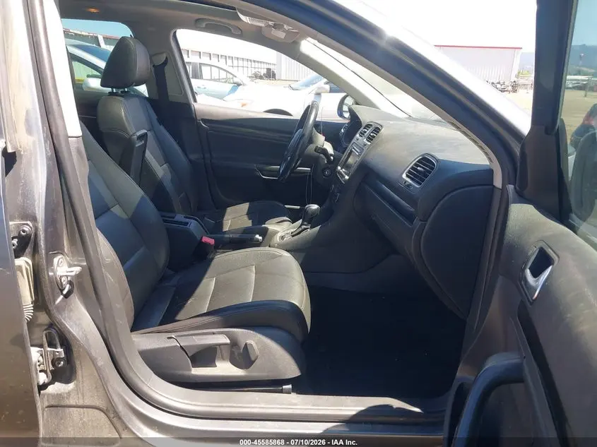 2014 VOLKSWAGEN JETTA SPORTWAGEN 2.0L TDI