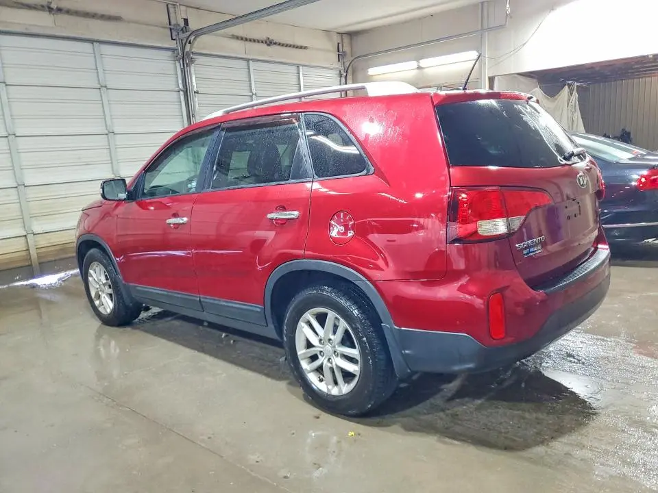 2015 KIA SORENTO LX  