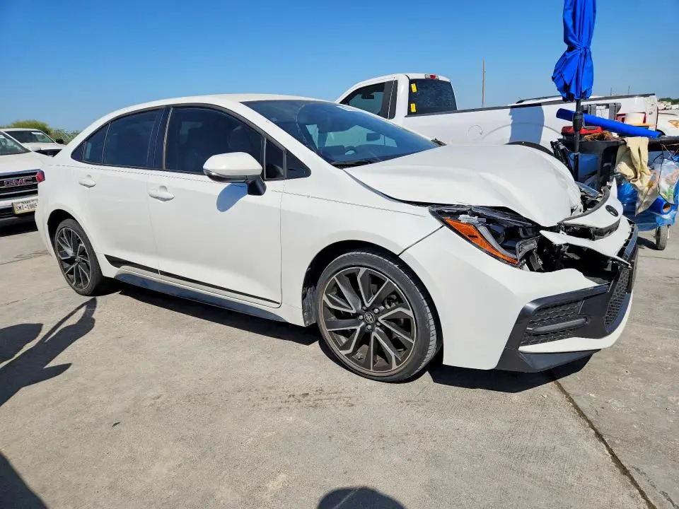 2022 TOYOTA COROLLA SE  