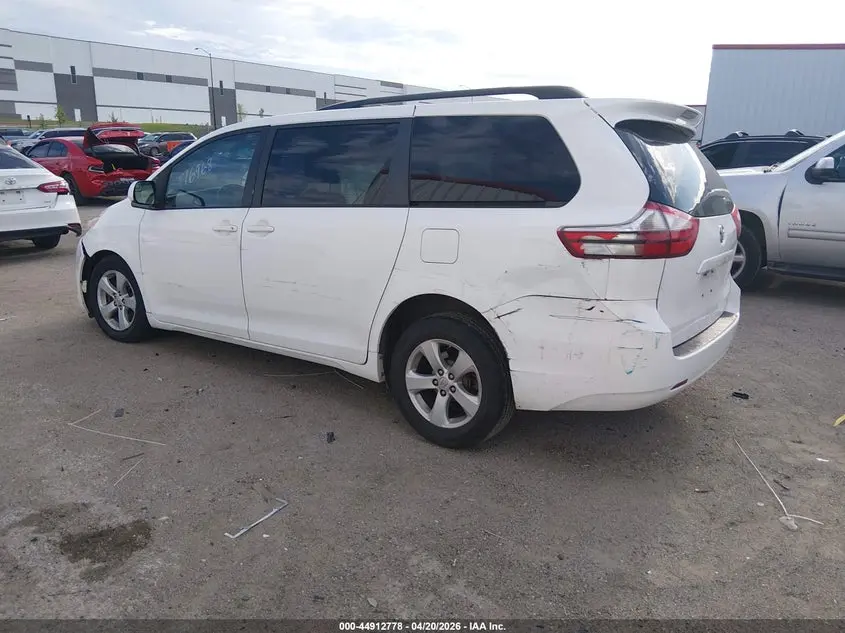2015 TOYOTA SIENNA LE 8 PASSENGER