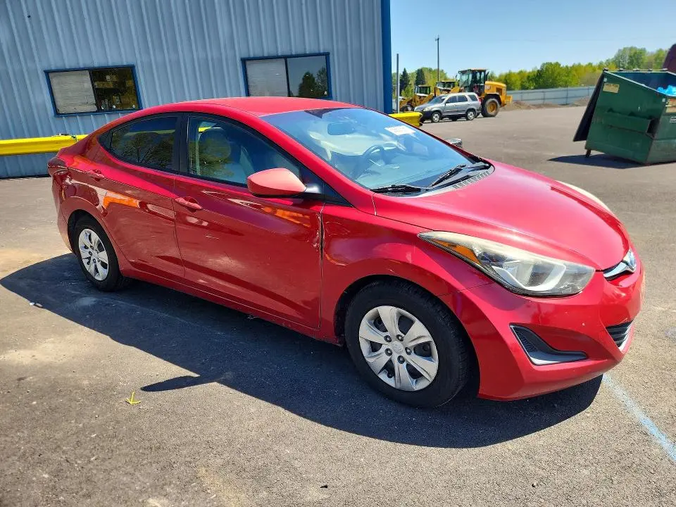 2016 HYUNDAI ELANTRA SE  