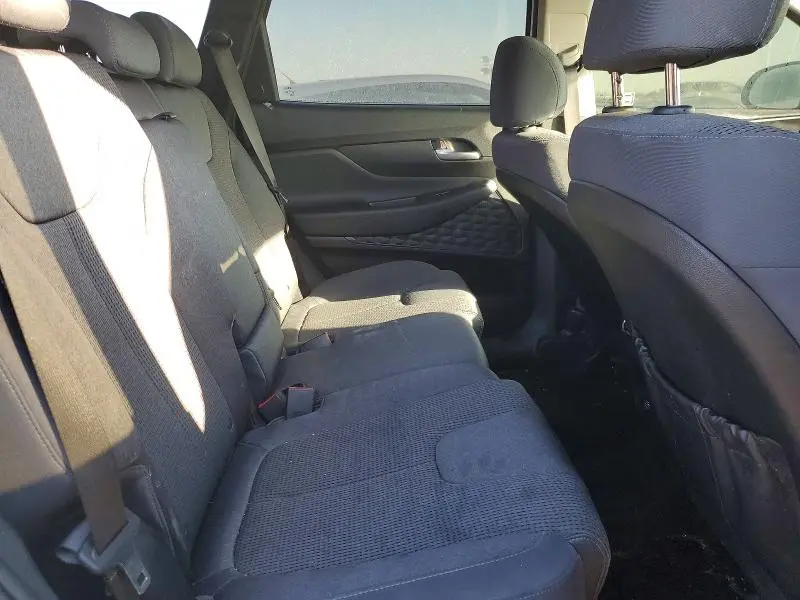 2021 HYUNDAI SANTA FE SE  