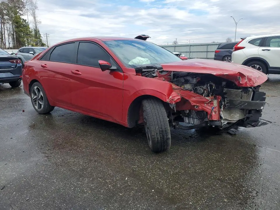 2023 HYUNDAI ELANTRA SEL  