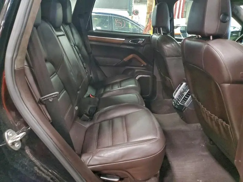 2012 PORSCHE CAYENNE TURBO  