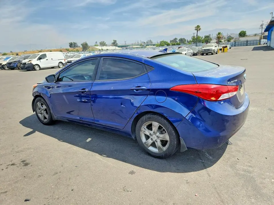 2013 HYUNDAI ELANTRA GLS  