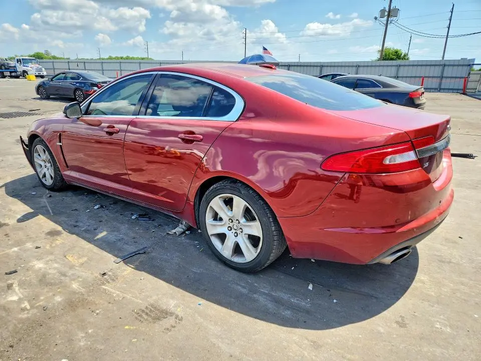 2010 JAGUAR XF LUXURY  