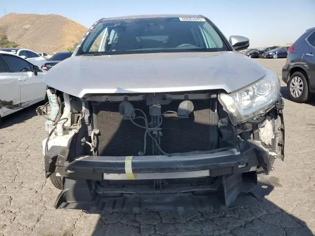 2019 TOYOTA HIGHLANDER LE  
