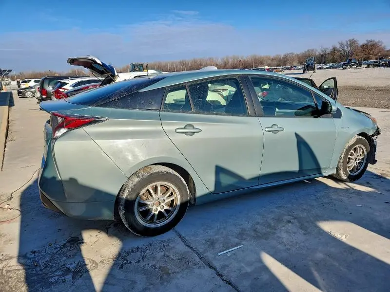 2016 TOYOTA PRIUS   