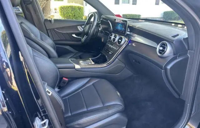 2021 MERCEDES-BENZ GLC 300 4MATIC  