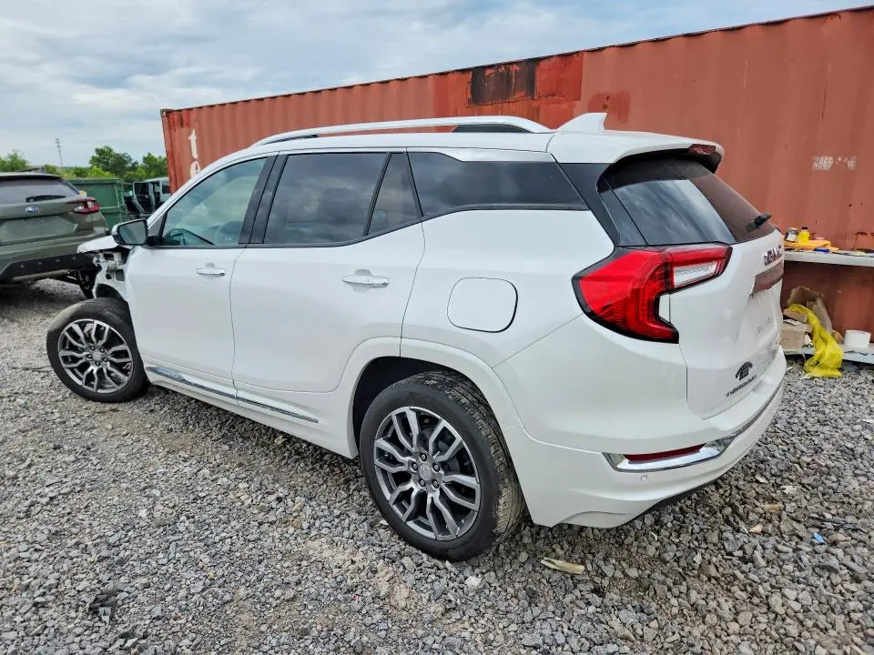 2023 GMC TERRAIN DENALI  