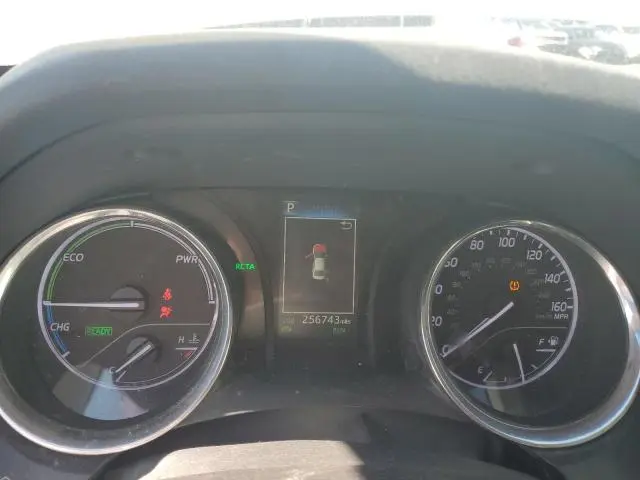 2019 TOYOTA CAMRY LE  