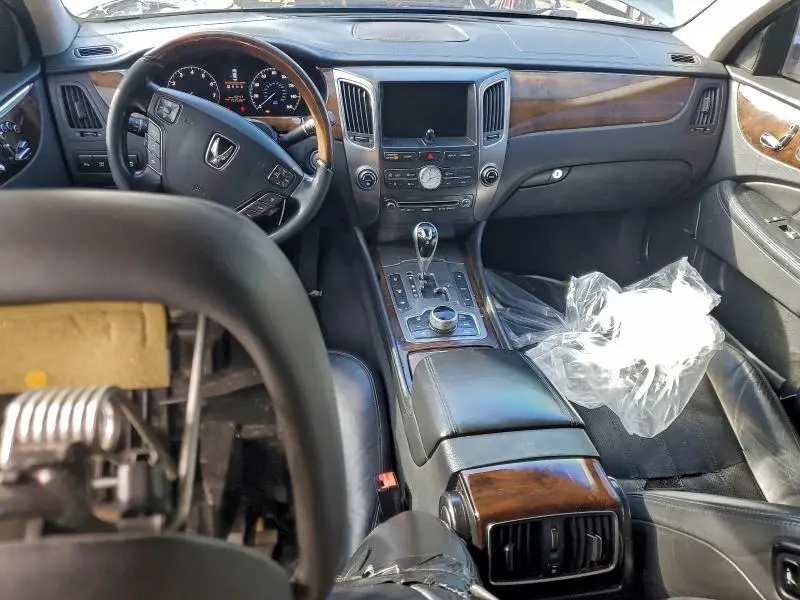 2011 HYUNDAI EQUUS SIGNATURE  