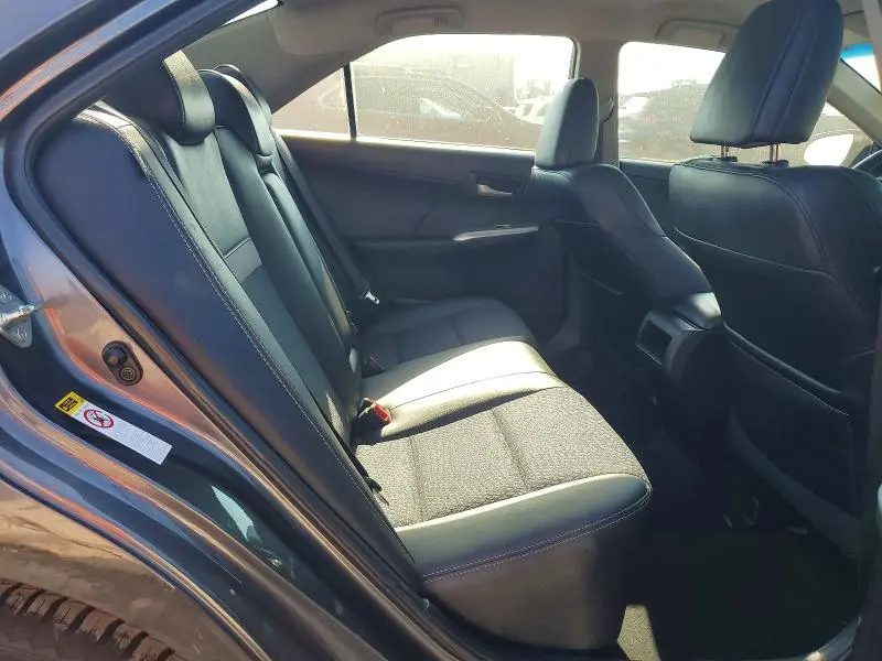 2013 TOYOTA CAMRY SE  