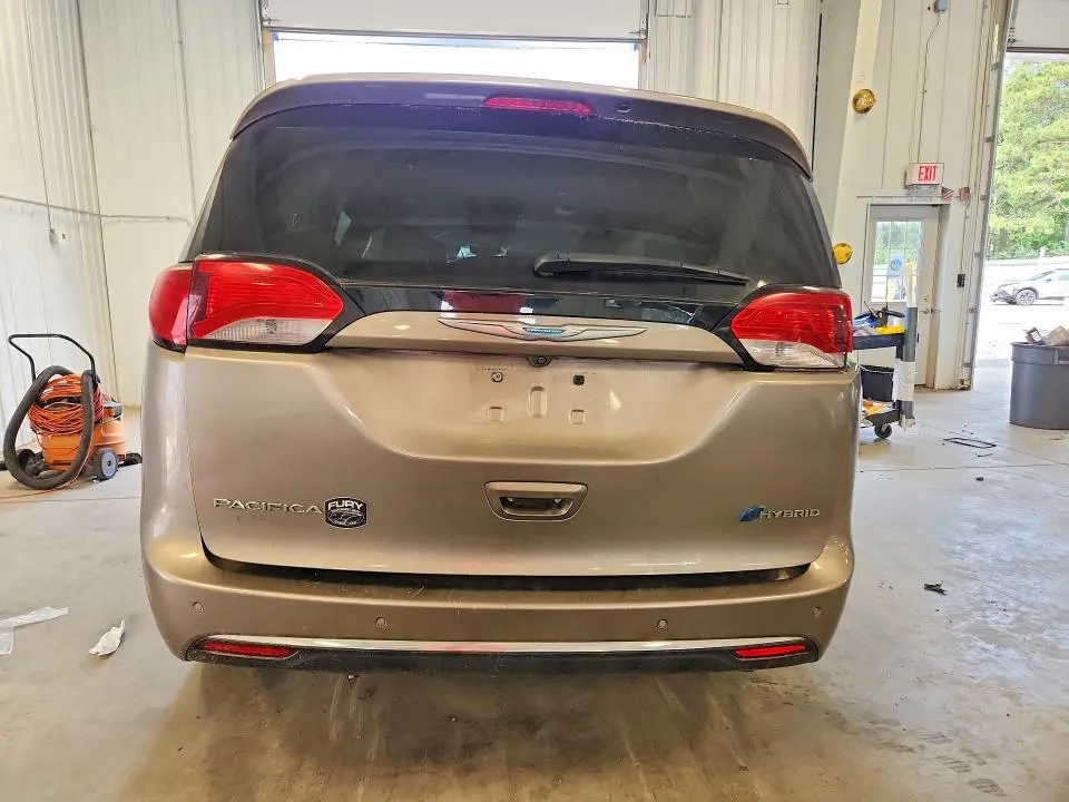 2018 CHRYSLER PACIFICA HYBRID TOURING L  