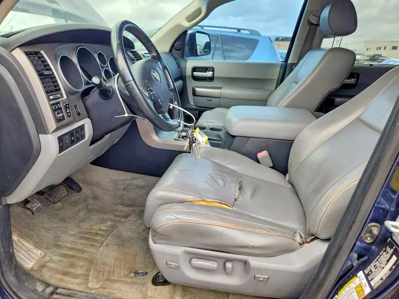 2010 TOYOTA SEQUOIA LIMITED  