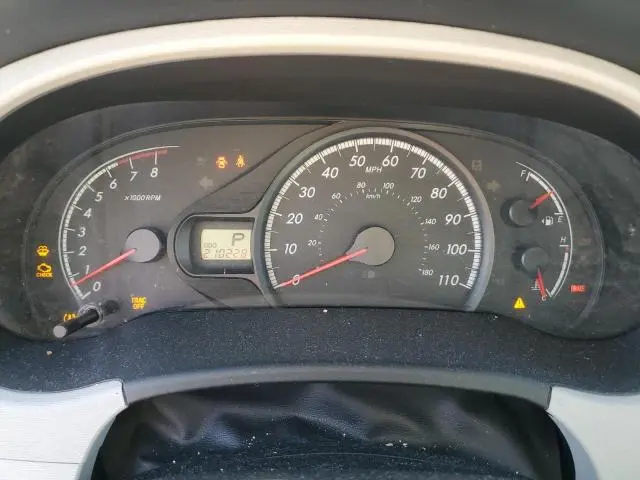 2013 TOYOTA SIENNA LE  