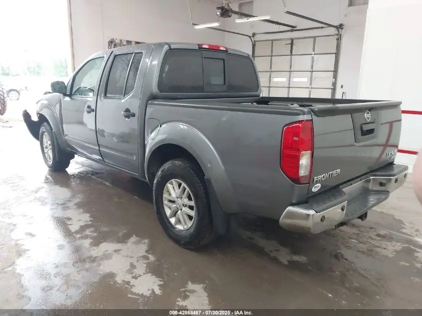 2017 NISSAN FRONTIER SV
