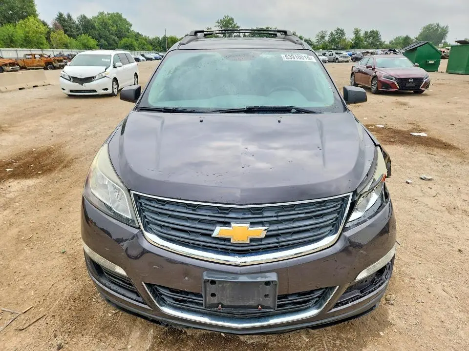 2013 CHEVROLET TRAVERSE LS  