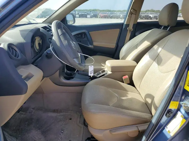 2011 TOYOTA RAV4 BASE  