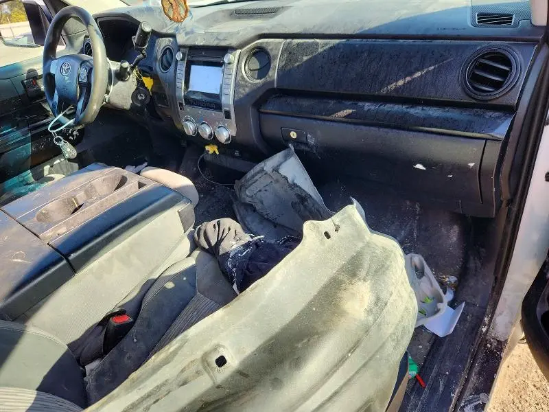 2016 TOYOTA TUNDRA SR  