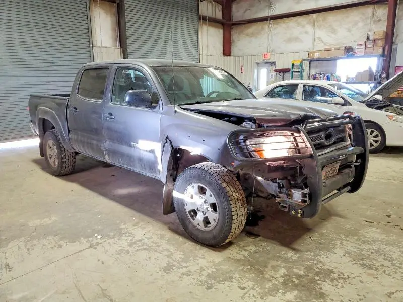 2015 TOYOTA TACOMA V6  