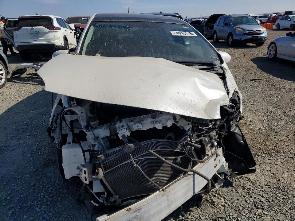 2010 TOYOTA PRIUS IV  