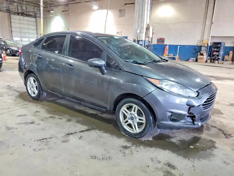 2018 FORD FIESTA SE  