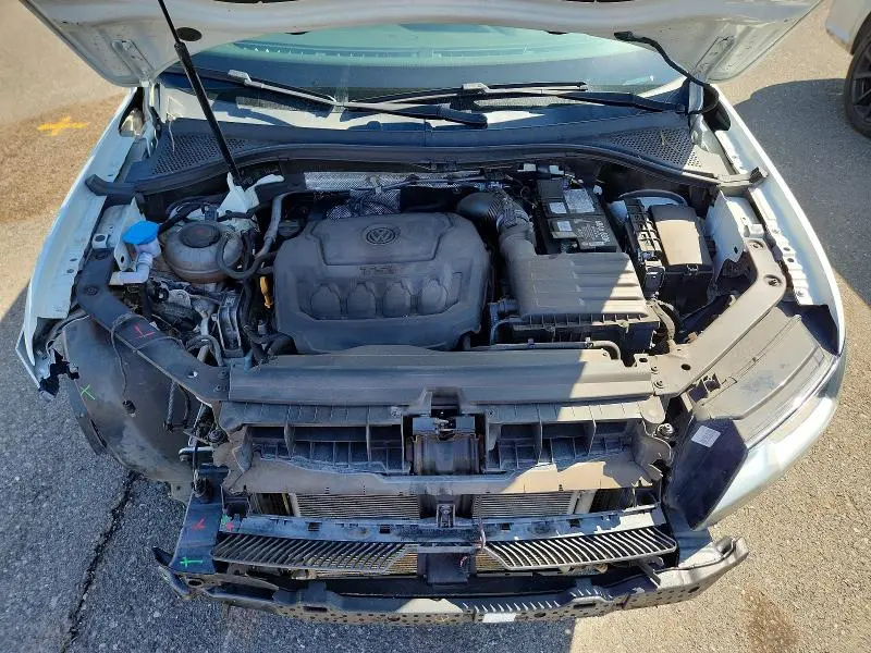 2018 VOLKSWAGEN TIGUAN SE  