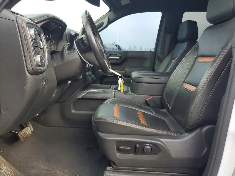 2021 GMC SIERRA K1500 AT4  