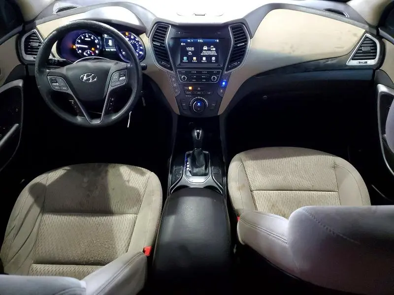2017 HYUNDAI SANTA FE SE  