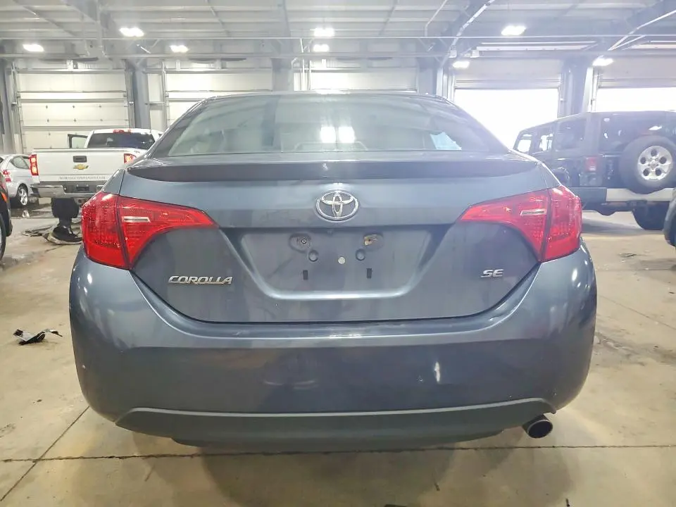 2017 TOYOTA COROLLA SE  