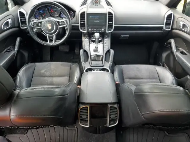 2017 PORSCHE CAYENNE   