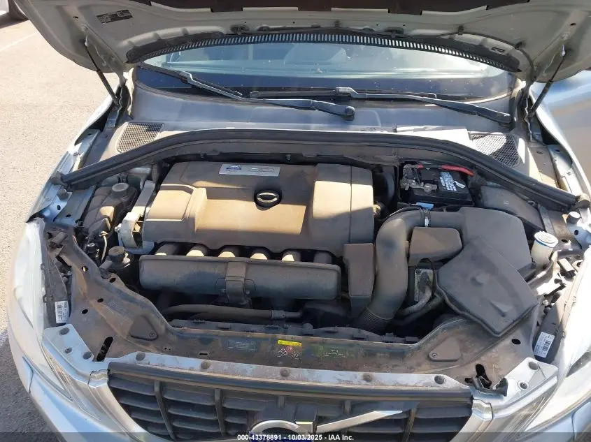 2011 VOLVO XC60 3.2/3.2 R-DESIGN