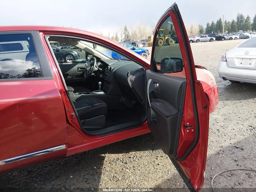 2013 NISSAN ROGUE S