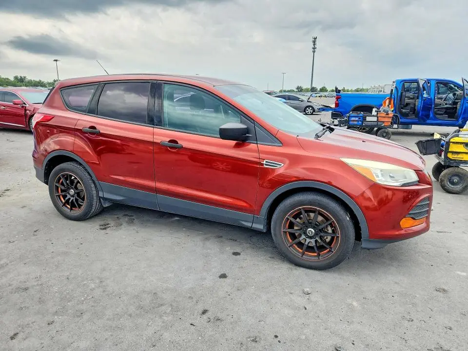 2016 FORD ESCAPE S  