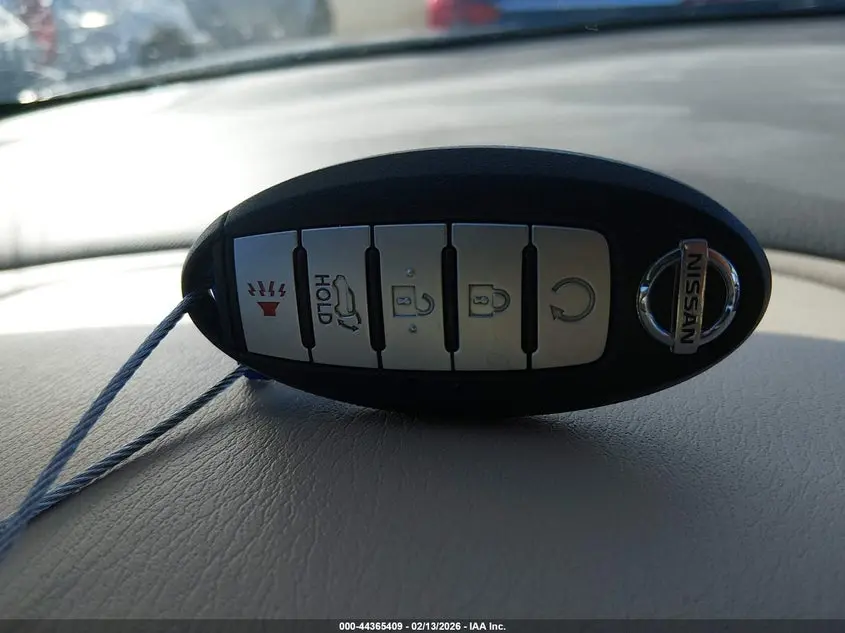 2014 NISSAN PATHFINDER PLATINUM