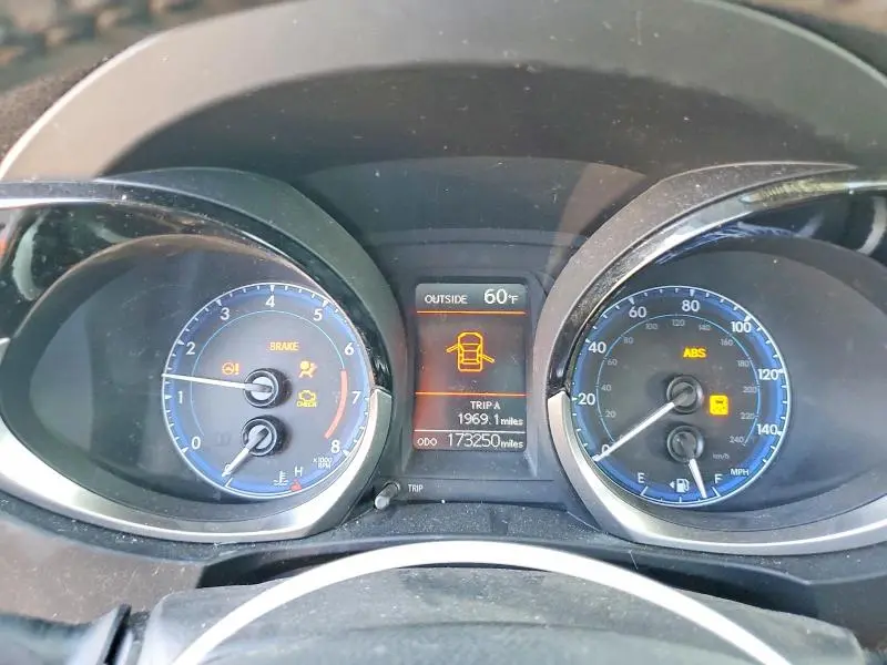 2014 TOYOTA COROLLA L  